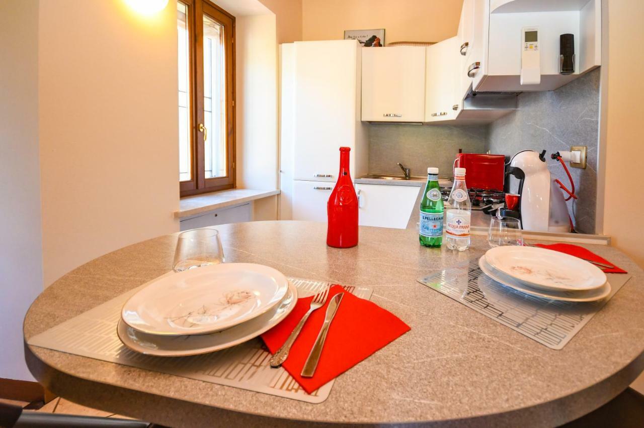 Catullo Apartments سيرمِيوني المظهر الخارجي الصورة